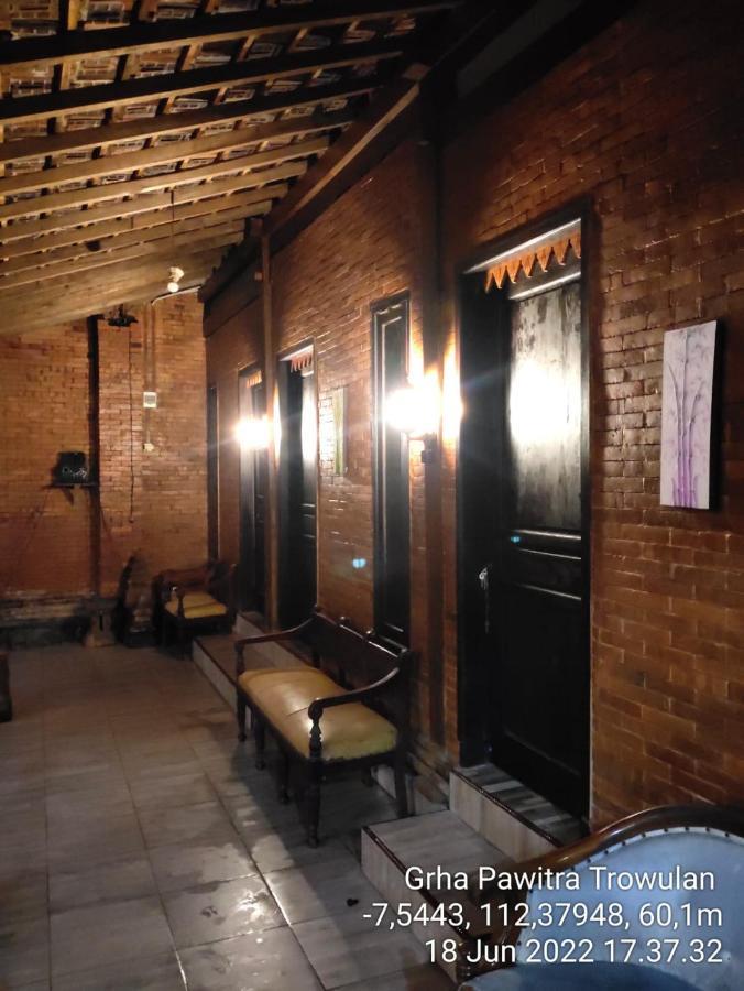 Grha Pawitra Trowulan 아파트 외부 사진